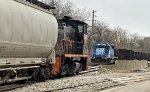 AB 1501 greets 7004, who at this writing is working the empties out of town.